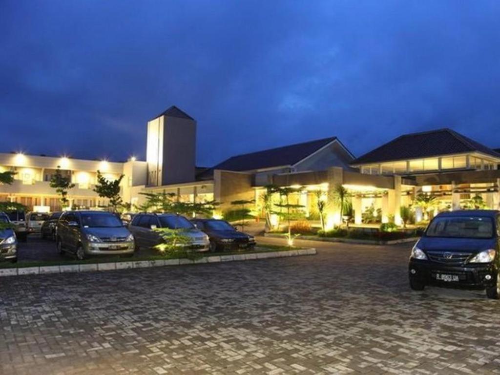 Green Valley Resort Пурвокерто Экстерьер фото